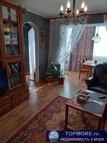 Продается  1 комнатная  квартира  35,3 кв.м по ул. Арматлукская в ПГТ Коктебель. Документы РФ, вся мебель остается....