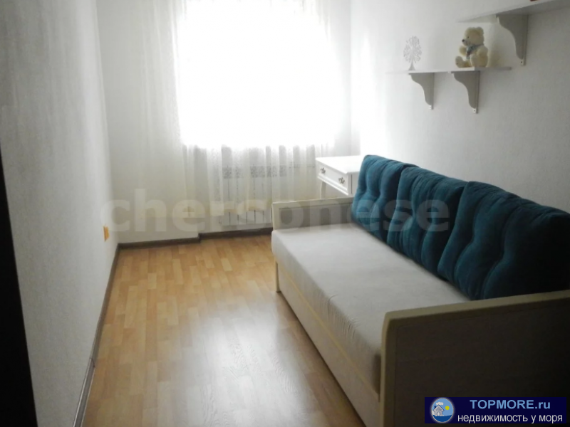 Предлагается к продаже двухкомнатная квартира в центральной части Севастополя.  Квартира светлая, теплая, в cередине...