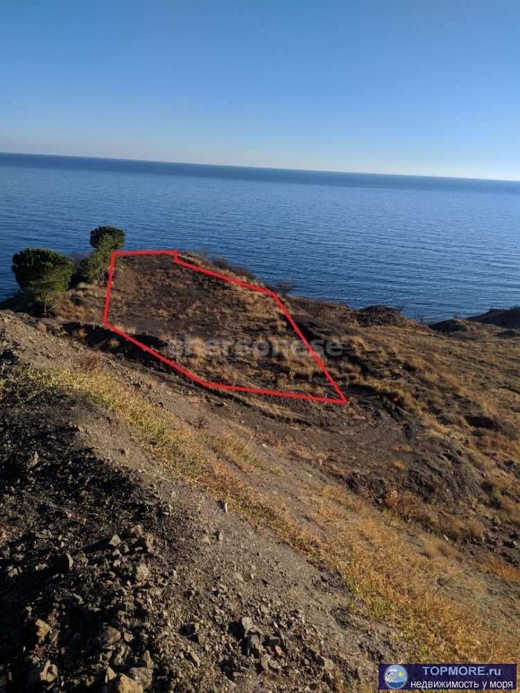 В продаже видовой участок у моря в с. Солнечногорское.  Первая линия к морю  Есть подъезд, коммуникации по границе....