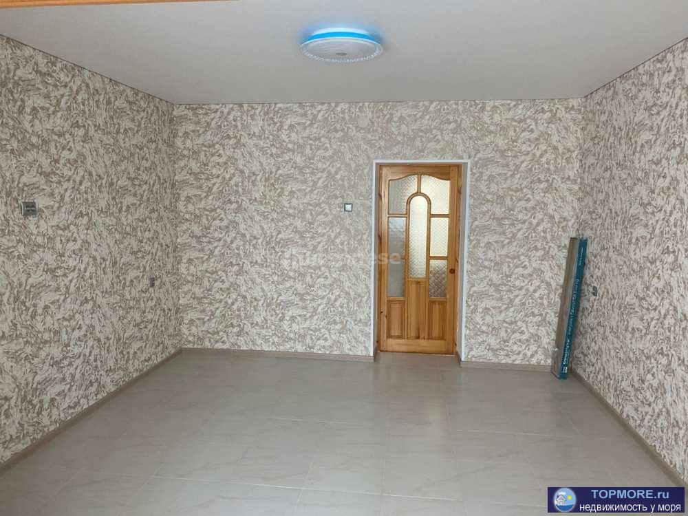 Сдается уютная двухкомнатная квартира в самом востребованном морском районе города.  Квартира в хорошем жилом... - 2