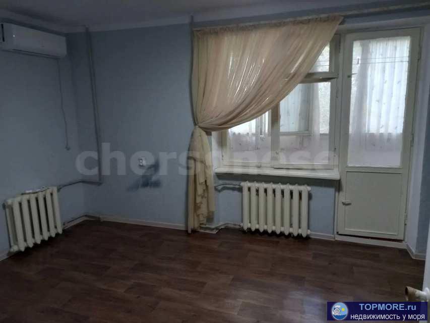 Лот № 73876   Предлагается к продаже однокомнатная квартира на Северной стороне Севастополя.   Квартира находится на...
