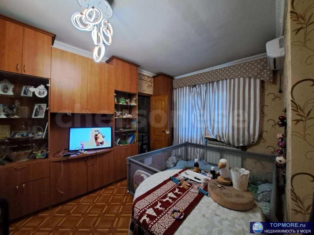 Продам двухкомнатную квартиру в историческом районе города Севастополь.  Дом тёплый, кирпичный, сталинской постройке.... - 1