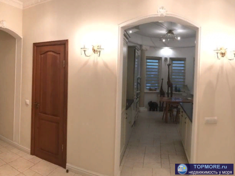 Предлагается к продаже шикарная квартира в доме со своей закрытой территорией на Готском проезде.  Планировка:... - 2