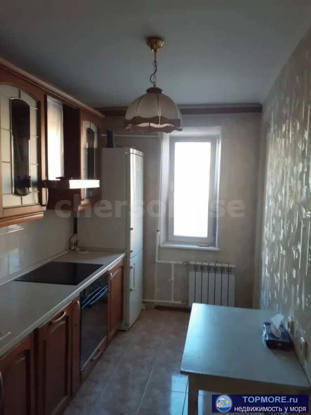 Продаётся трехкомнатная просторная квартира в городе Севастополь.   Квартира солнечная, тёплая, окна выходят на...