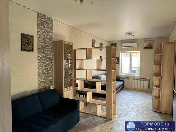 Сдается на длительный период 1 комнатный просторный дом на Северной стороне г. Севастополя, шаговая доступность от...