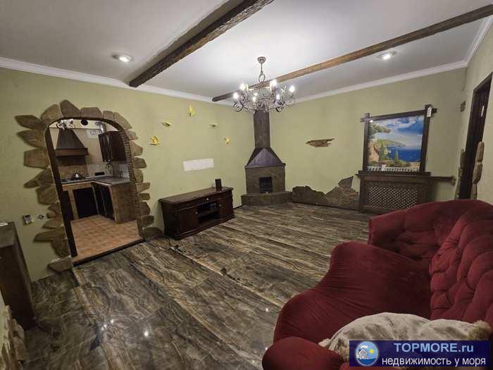 Продается 3х комнатная квартира в Историческом центре Севастополя по адресу Генерала Петрова дом 19. Уникальной...