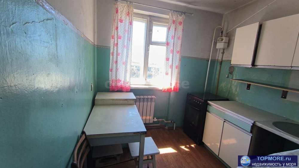 В продаже квартира у моря!  Удачное месторасположение! Тихий, зелёный двор. Есть места для парковки автомобиля!... - 2