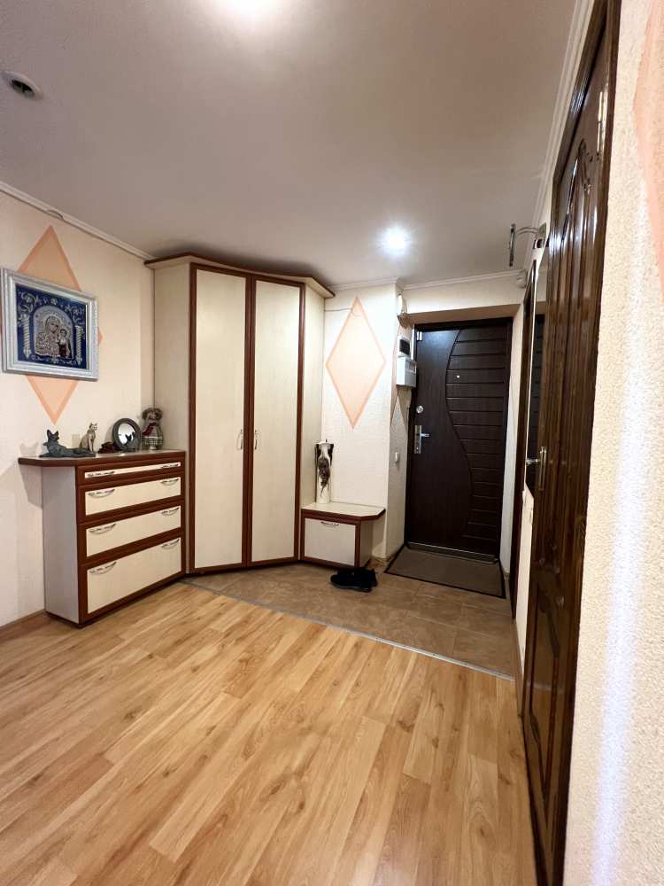 Продажа / Квартиры, Севастополь, Косарева Александра улица, 11 500 000 р. Продается трёхкомнатная квартира на улице Александра Косарева, 2, Гагаринский район, г. Севастополь. Общая площадь... - 13