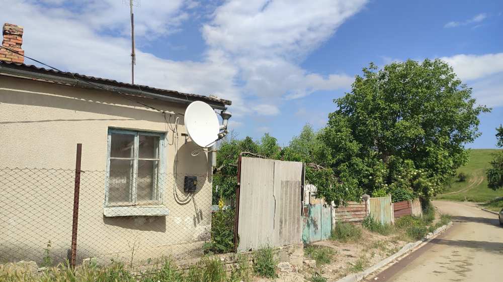 Продается доля дома в городе Старый Крым.  На самой «кромке», где городская суета соединяется с природой крымских...