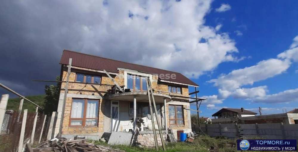 Лот № 74704  Продается дом с красивым видом на горы и Золотую Балку в п. Сахарная Головка на ул. Петровского.  Дом в...