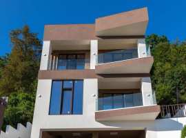 Лот № 177894. Шикарный дом с видом на море! Предлагается к продаже...