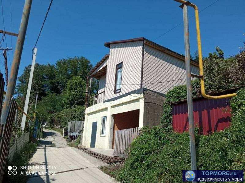 Лот № 177544. Продаётся современный дом 2017 года постройки на участке 3.2 сотки в живописном месте Сочи. На нижнем... - 1