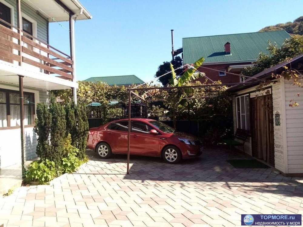 Лот № 177306. Продаётся роскошный дом с гостевыми комнатами и уютными квартирами!Общее количество комнат - 10, от 12... - 1