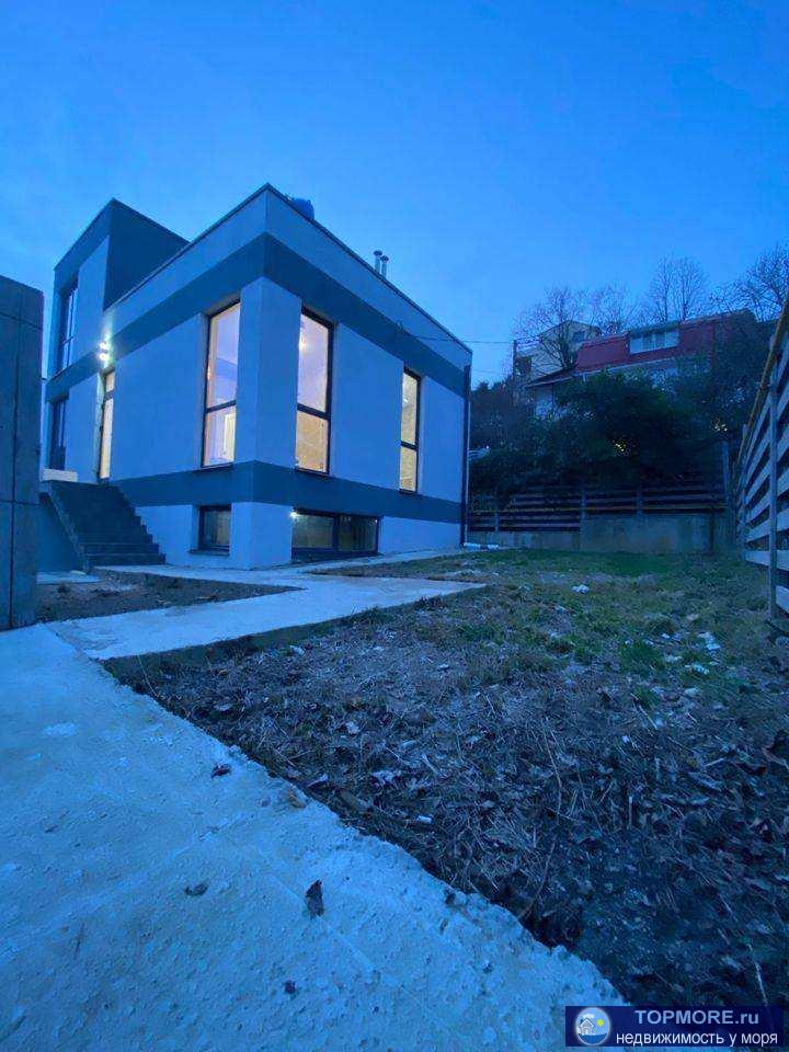 Лот № 175827. Продаётся прекрасный дом в живописном городе Сочи! Этот уютный коттедж состоит из трех этажей и имеет... - 1