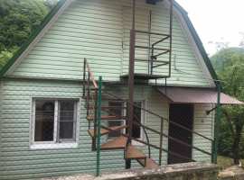 Лот № 177769. Продается дача в живописном месте. Она окружена со...