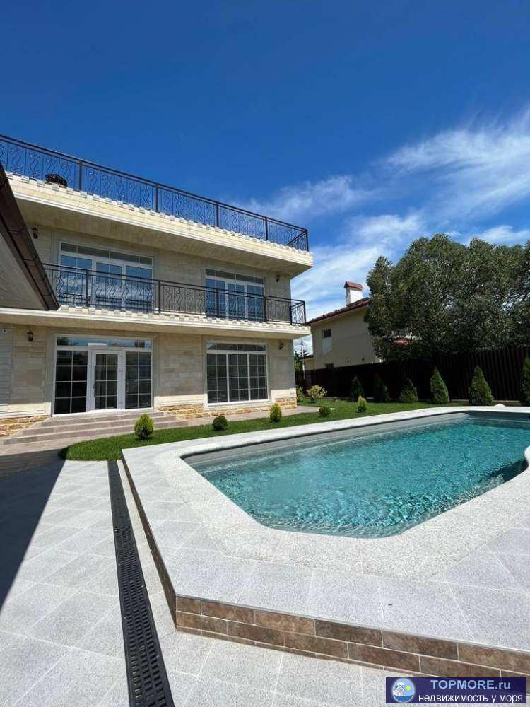 Лот № 176957. Продается  дом в Сириусе.  Площадь дома 356 м2, на 7 сотках земли.  Пешая доступность до моря и...