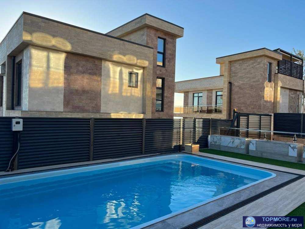 Лот № 174535. Продаю роскошный дом комфорт класса с бассейном, с прекрасными видами на море и горы. На 1 этаже... - 1