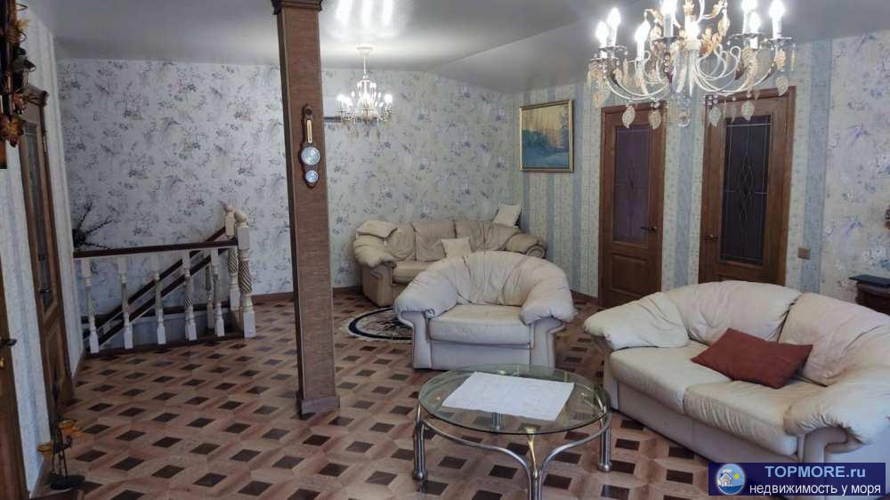 Продажа / Дома и коттеджи, Сочи, Тихий переулок, 31 500 000 р. Лот № 173606. Продается дом в Кудепсте, с ремонтом и мебелью. Большой участок с беседкой , сад с плодовыми деревьями,... - 2