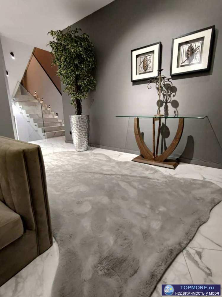 Лот № 172834. В продаже трехэтажный дом с площадью 300 м² и участком 4 сотки. Дом предлагает комфортный отдых в трех... - 2