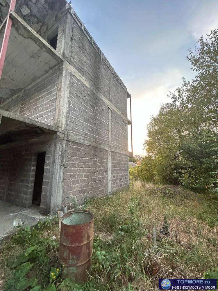 Лот № 171977. Продается недостроенный дом-гостиница на ровном участке. На участке есть свет,вода.Рядом автобусная... - 1