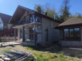 Лот № 168429. Реальная ценаКрасивый вид на горы со двора.Дом...