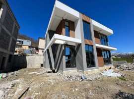 Лот № 168077. Продаю дом в стиле Хайтек площадь дома 165кв.м...