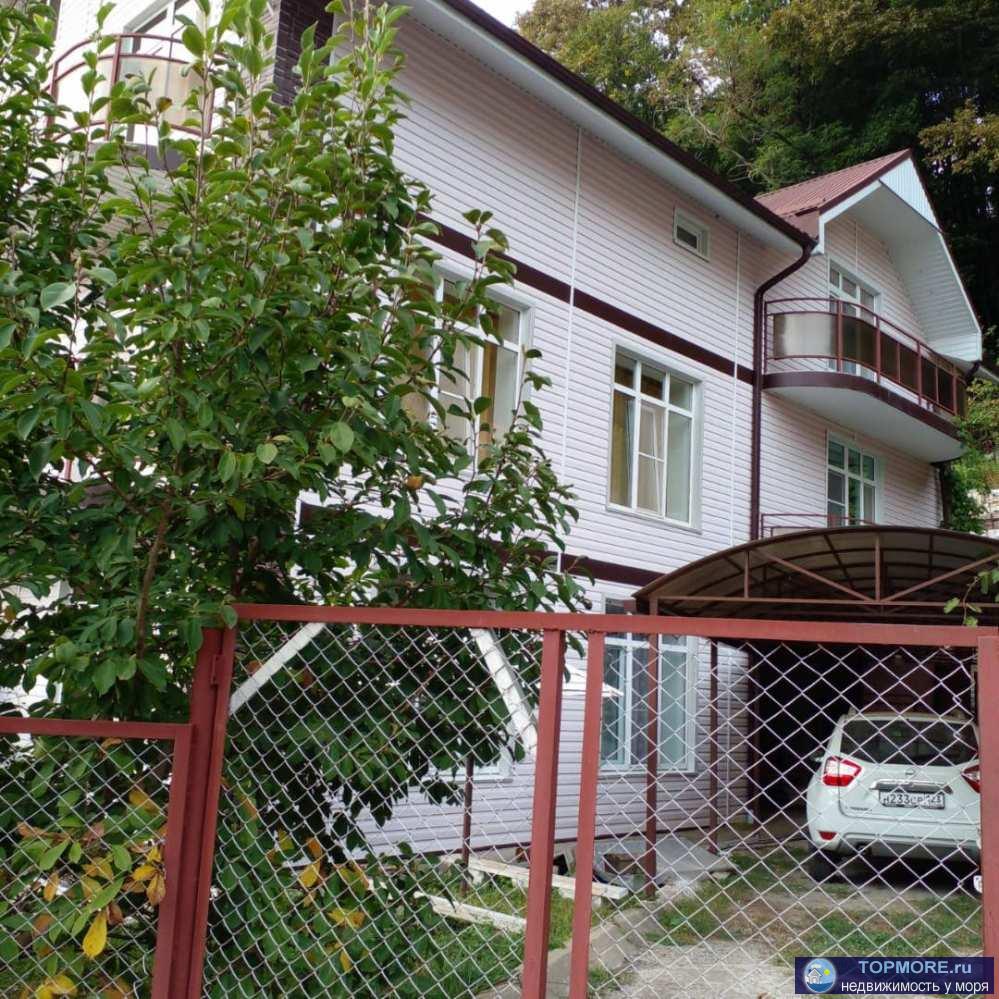 Продажа / Дома и коттеджи, Сочи, СТ Весна, 22 000 000 р. Лот № 164897. Продается дом 3 -этажный. Общей площадью 367м. На первом этаже- 1 комната, кухня столовая,санузел. 2-...