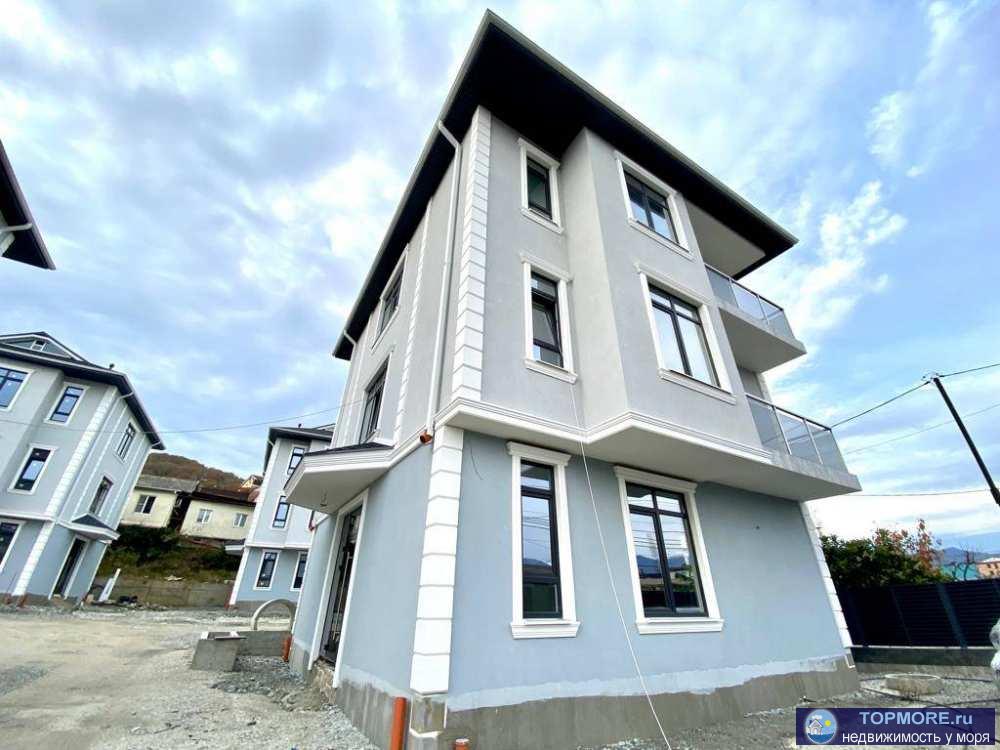 Лот № 164263. Продается коттедж комфорт класса в огороженном коттеджном поселке. Находится на ул. Мира 49 в Веселом....