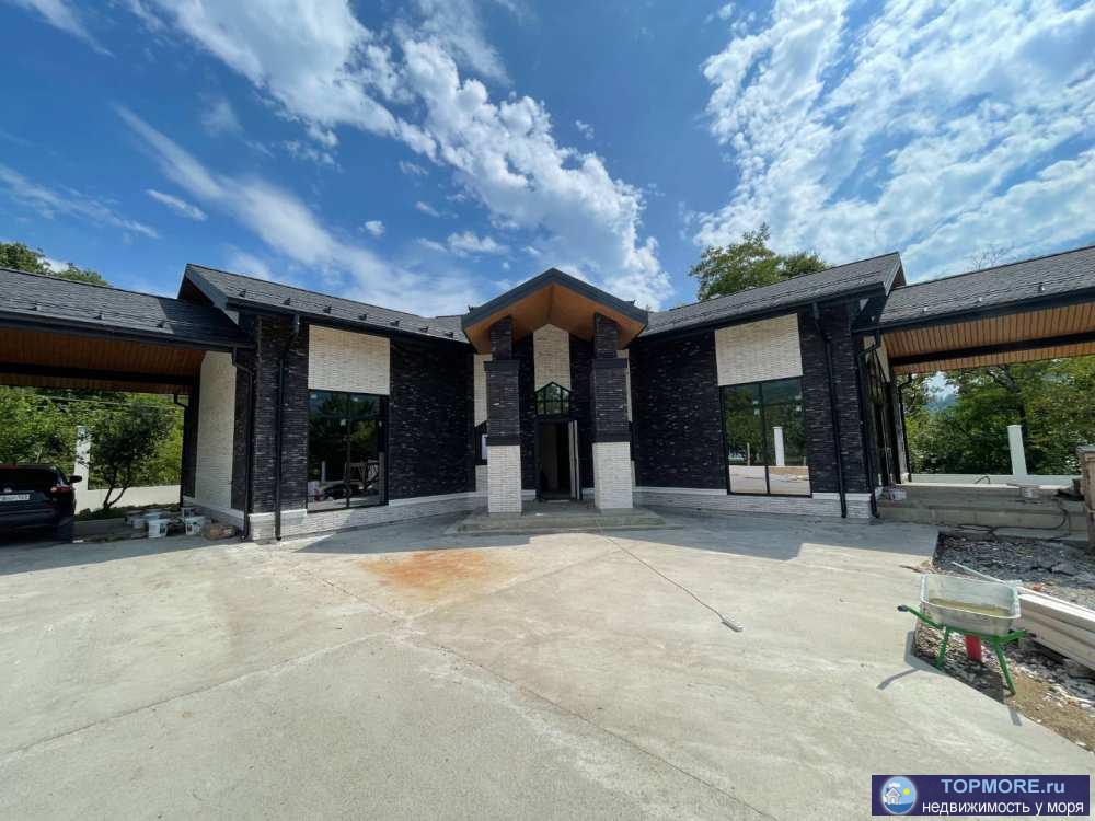 Лот № 162900. Продается приватная усадьба со вторым светом в Адлерском районе г. Сочи, пос. Ахштырь. Уникальное...