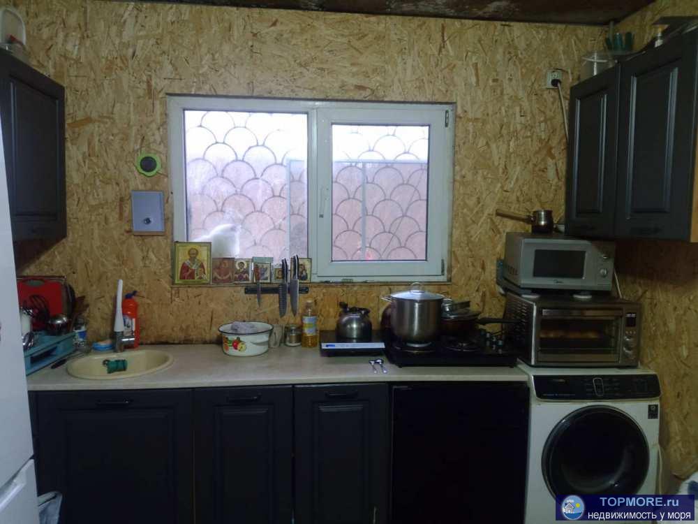 Лот № 155432. Продается дом с пропиской, у моря в Лазаревском районе.  Площадь - 60 кв.м. Два этажа, есть всё... - 2