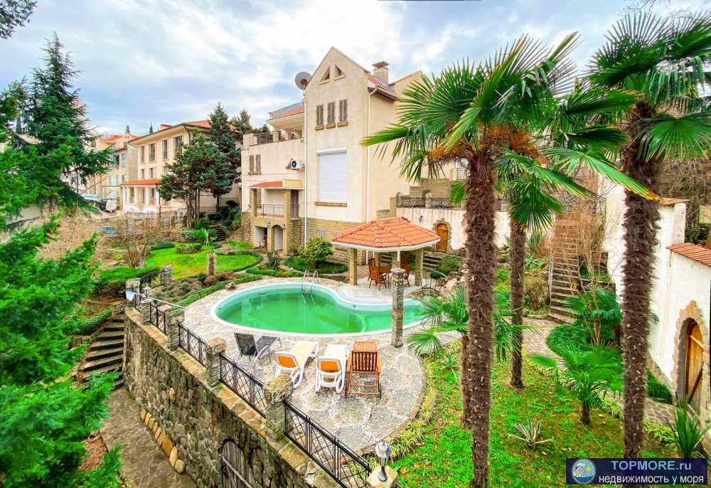 Лот № 153451. Продаю дом в Новом Сочи. 16 соток земли, 457м2. 