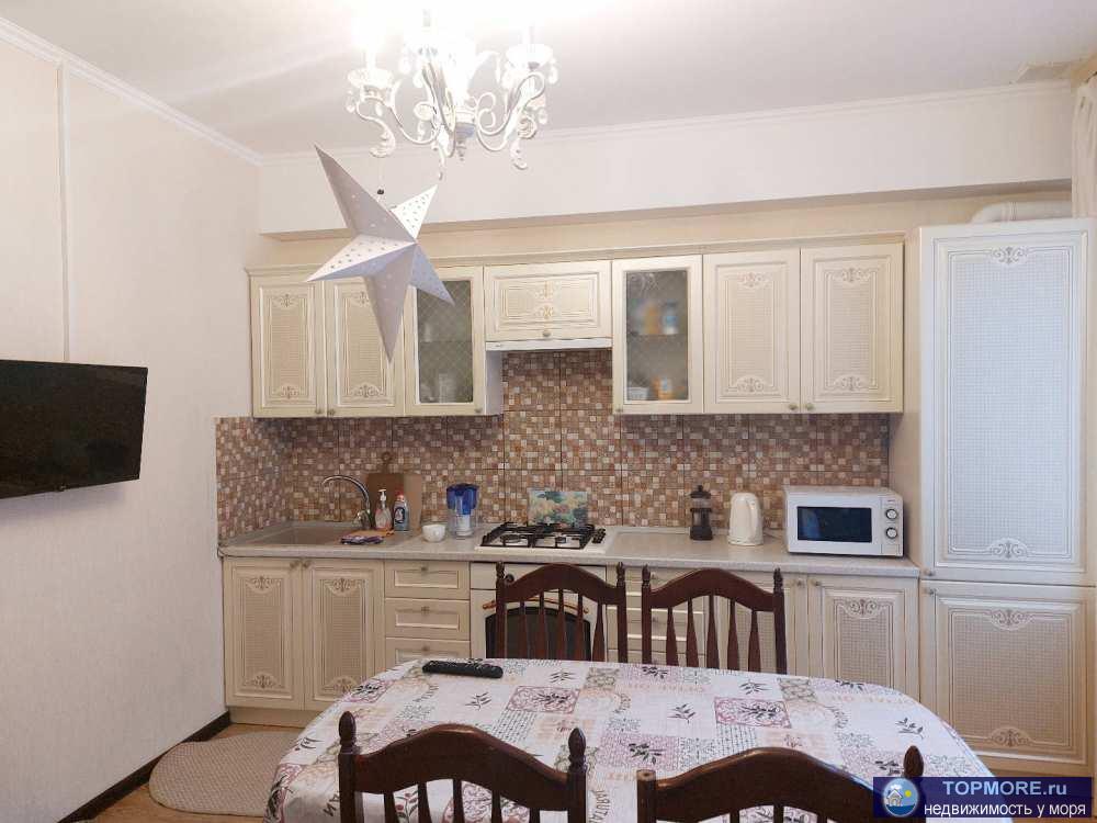 Продажа / Дома и коттеджи, Сочи, улица Тормахова, 15 300 000 р. Лот № 153409. Продается 2 комнатная квартира в частном доме, 70 кв.м. На земельном участке 2е сотки. Отдельный вход и... - 1