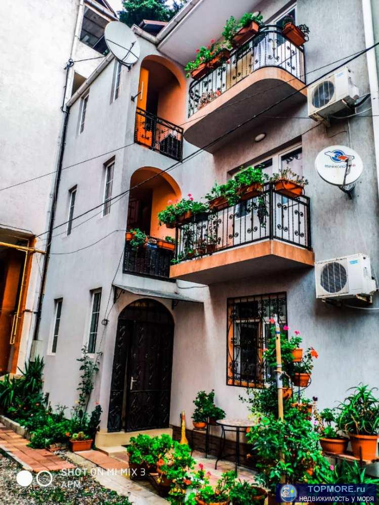 Лот № 152847. Срочно продам дом в самом, самом центре Адлера рядом с храмом в 100 метрах от моря и пляжа Чайка. Все в...