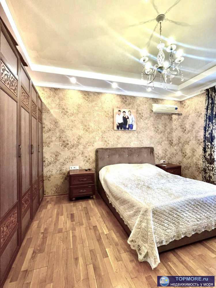 Продажа / Квартиры, Сочи, улица Гайдара, 12 600 000 р. Лот № 184565. Продаю просторную квартиру в Дагомысе у моря рядом с Аллея Парк.Всё необходимое в пешей доступности:- 3...
