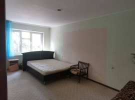 Лот № 186838.  
 Продам 2/3 трехкомнатной квартиры (2 комнаты):
-...