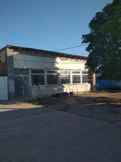 Коммерческая / Продажа / Торговые помещения, Кировский район, 4 200 000 р. Продается магазин в с. Журавки (Крым) Магазин площадью 147,7 кв. м. Торговый зал(основной) площадью 90,2 кв. м.... - 1