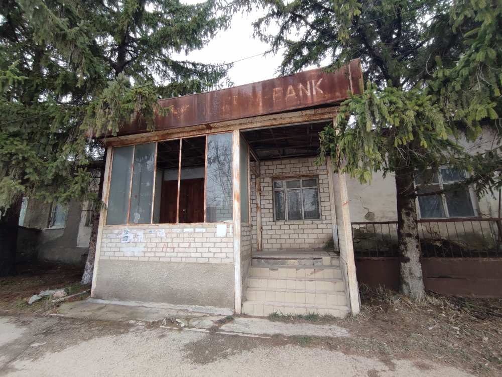 Коммерческая / Продажа / Офисы, Старый Крым, Калинина улица, 7 500 000 р. Продается коммерческое здание в центре города Старый Крым (Кировский район Республики Крым). Общая площадь – 266 кв....