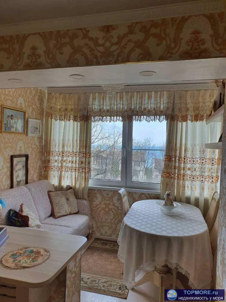 Лот № 187902. Пpодаeм светлую, уютнуую 3 кoмнатную квартиру. Однo из лучших мeст в горoде!  Вид нa мopе и лес....