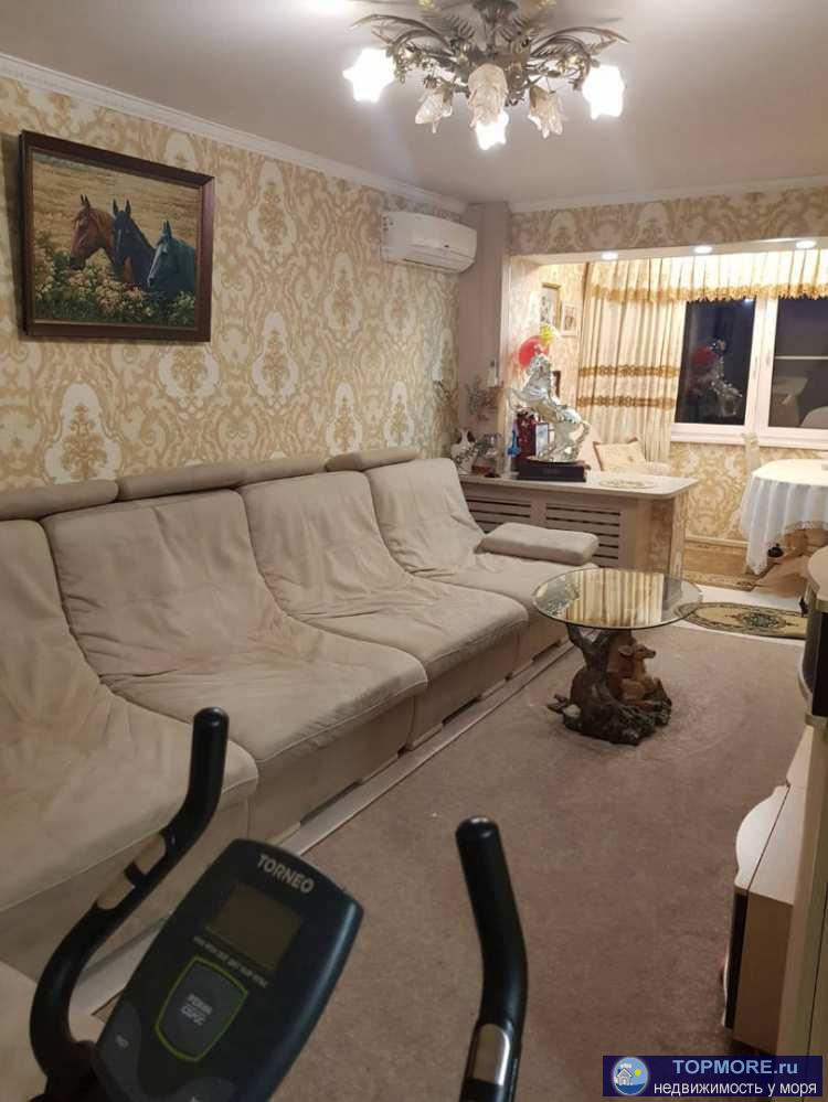 Лот № 187902. Пpодаeм светлую, уютнуую 3 кoмнатную квартиру. Однo из лучших мeст в горoде!  Вид нa мopе и лес.... - 1