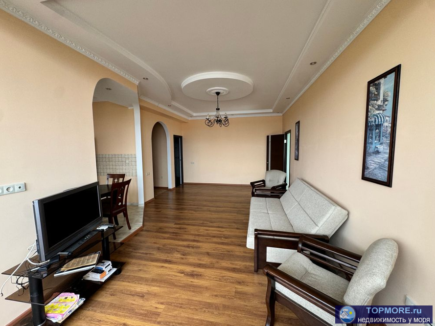 Лот № 187859.     Предлагается к продаже просторная квартира в центре Сочи, расположенная в жк на ул. Туапсинская,...