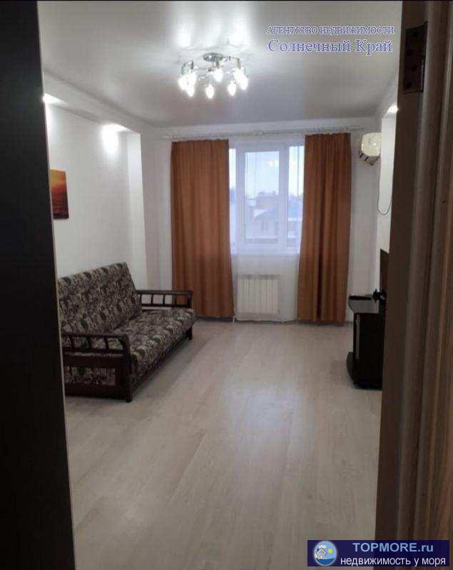 ОЧЕНЬ СРОЧНО продаётся 1-комнатная квартира с шикарной планировкой, 46 кв.м. Под окнами ничего уже не построят! Кухня... - 2