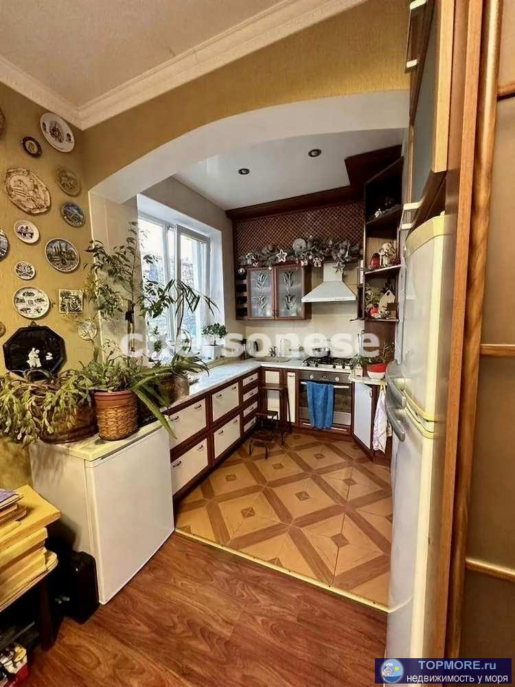 Предлагаем к продаже отличную трехкомнатную квартиру в центре города!  Прекрасная квартира с евроремонтом.  Имеет 3... - 2