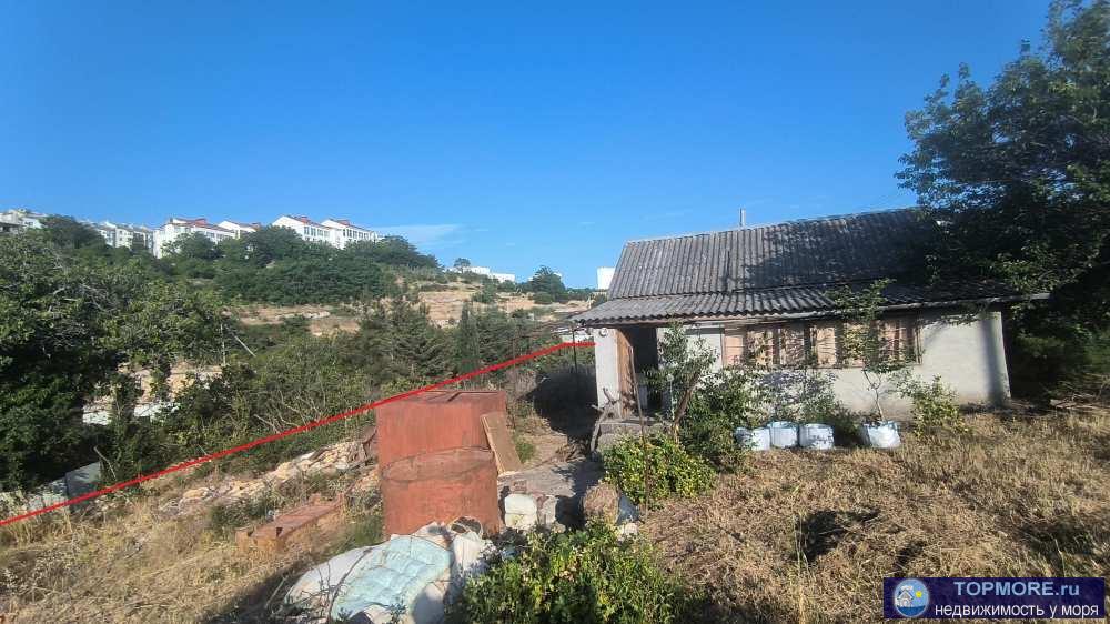 Дача в черте города  Заведен свет, городская круглогодичная вода. Отопление печное.  Участок 5 соток, растут плодовые... - 2