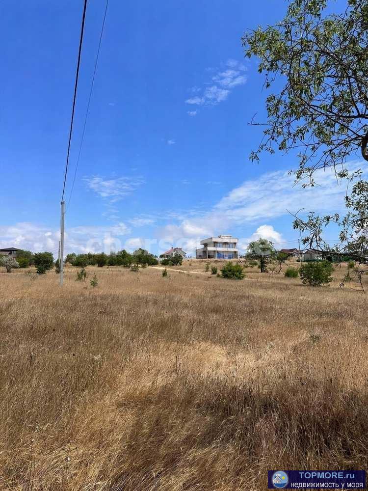 В продаже участок 5,3 сотки в курортном посёлке Любимовка, улица 2-я Линия. Участок ровный, прямоугольный, подойдет...