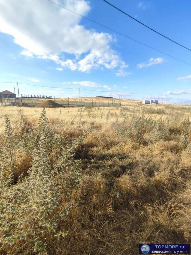 Продается участок в перспективном, быстро развивающемся поселке Осипенко с хорошо развитой инфраструктурой : школа,...