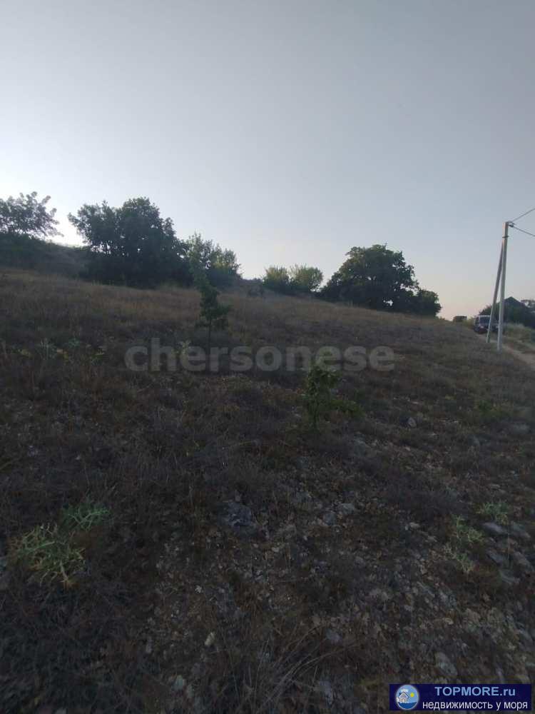 Продается  земельный участок в перспективном, развивающемся районе!  Площадь: 7,7 соток  Расположение: ул.... - 1