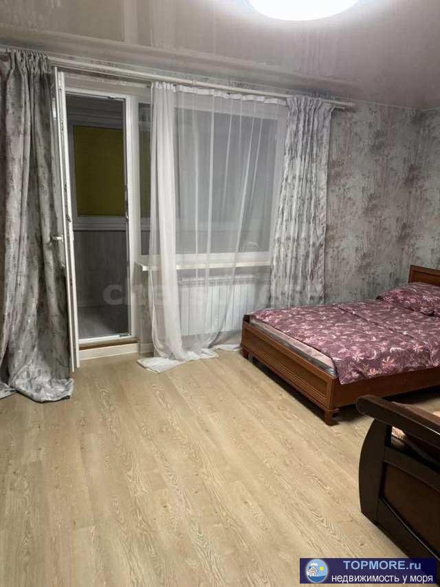 Объект № 75565  Предлагается к продаже крупногабаритная однокомнатная квартира у моря.  Дом "Чешской"...