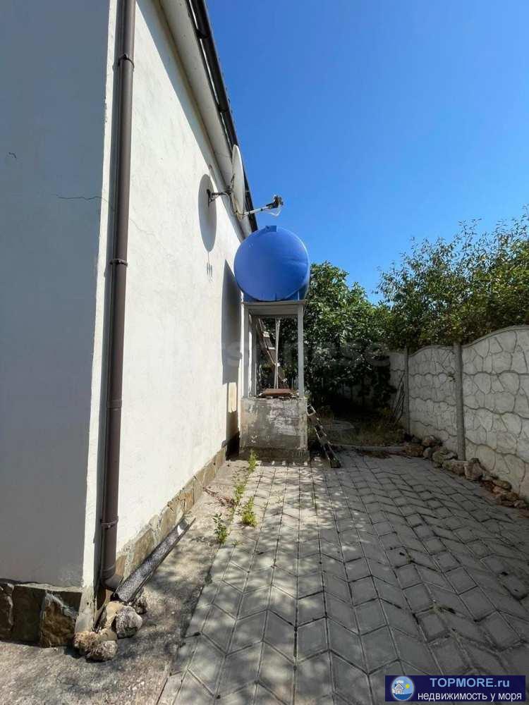 Объект № 75619  Продается двухэтажный дом в 5 минутах ходьбы до остановки и магазинов.  Идеально подойдет, как для... - 1