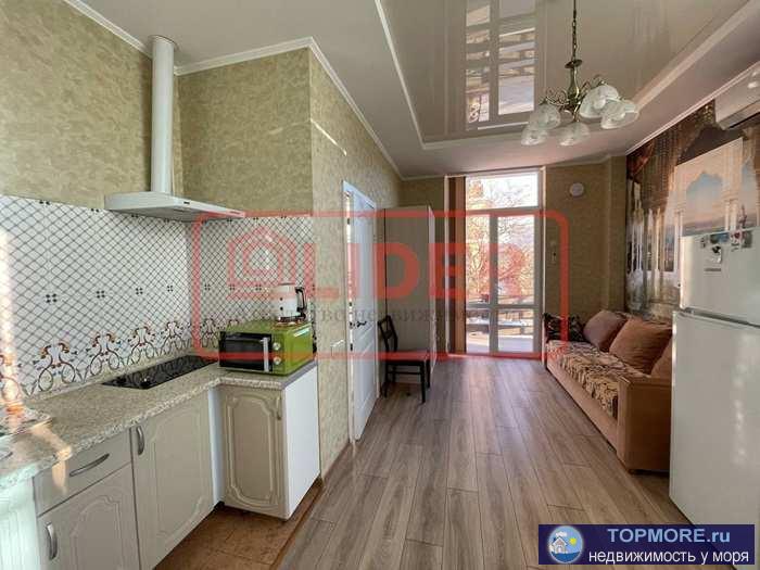 Сдаются апартаменты в закрытом яхт-клубе на берегу моря в Стрелецкой бухте. Евро- двухкомнатные. Большая кухня с... - 2