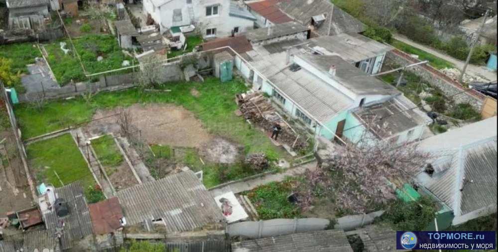 Объект № 75663   Продается прекрасный видовой участок, практически центр города. ИЖС, площадь 7.7 сотки. На участке...